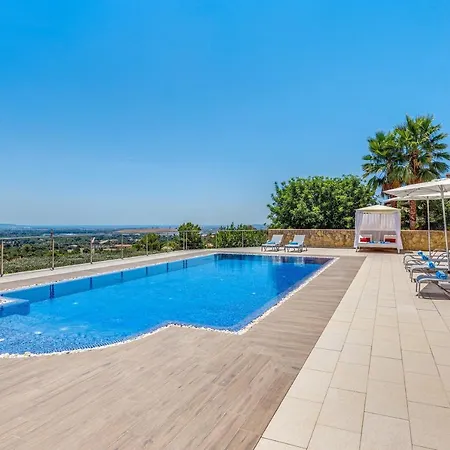 Liman Villa *